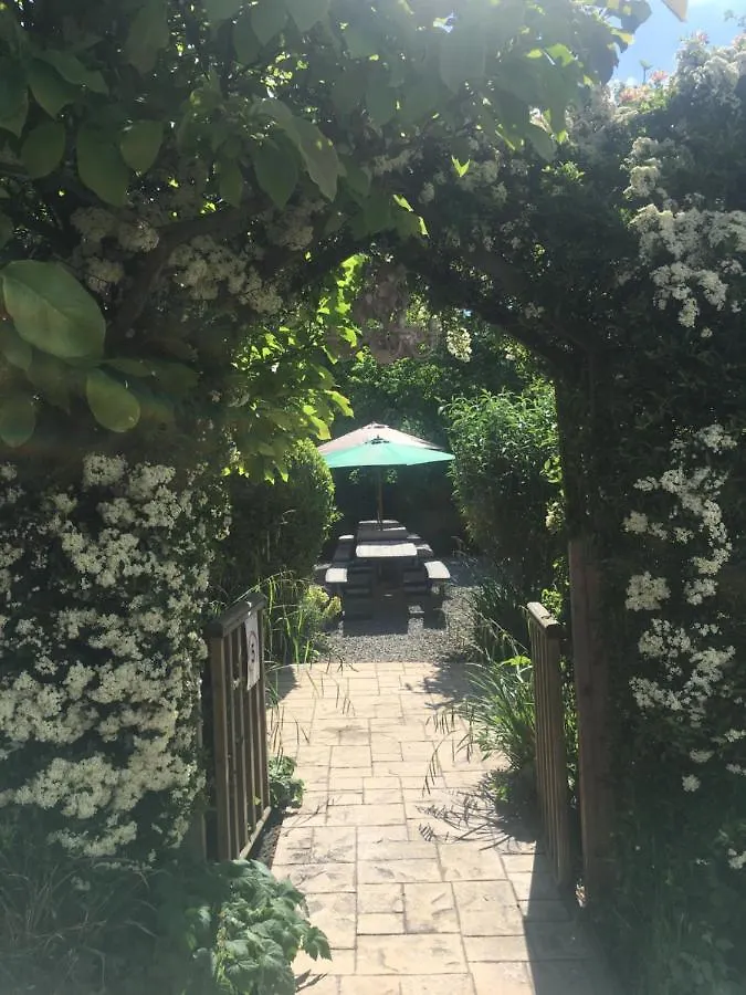 The Hawthornes Licensed Guest House Knottingley