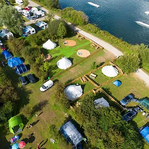spring-lakes-lake-side-bell-tents.hotelsin-nottingham.com/